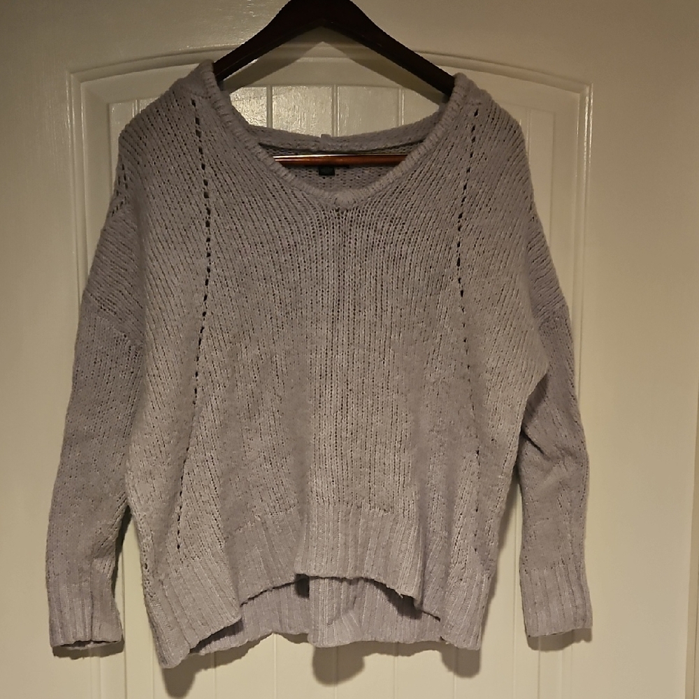 American Eagle Outfitters V-Neck Sweater - Light Gray